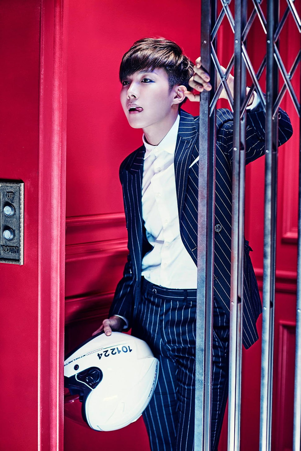 black-and-white pinstriped notched lapel suit jacket and pants set, BTS, K-pop, J - Hope HD wallpaper