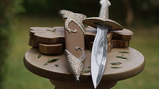 white and brown wooden table decor, The Hobbit: An Unexpected Journey, movies, sword, The Hobbit