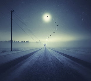 man on road wallpaper, happy HD wallpaper