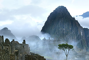mountain with clouds photography, machupicchu