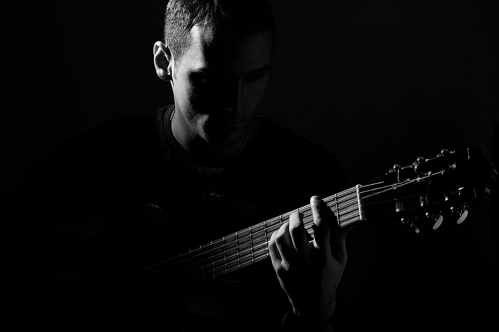 black acoustic guitar, guitar, men, dark, monochrome HD wallpaper