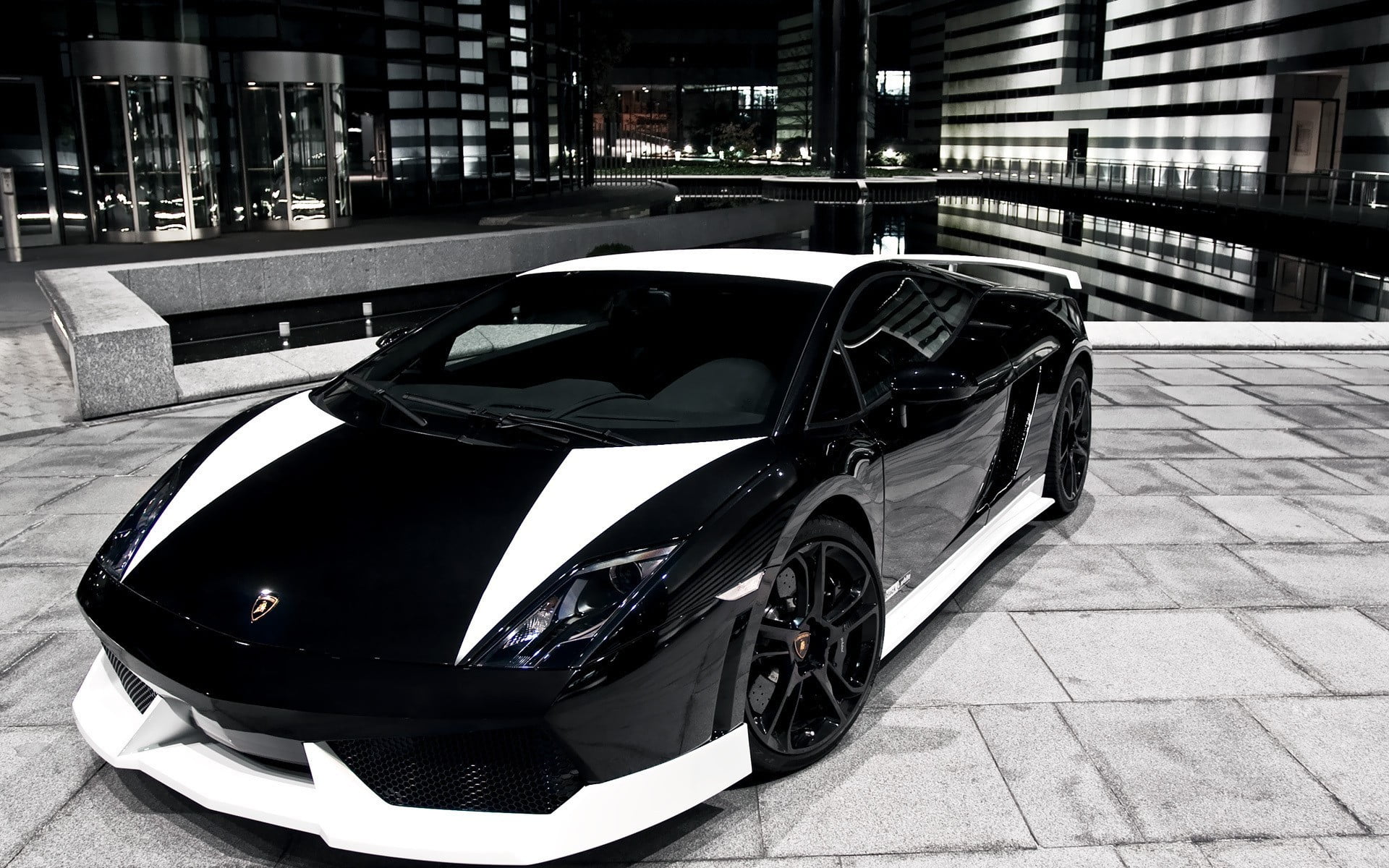 Black and white Lamborghini Gallardo, Lamborghini HD wallpaper | Wallpaper  Flare