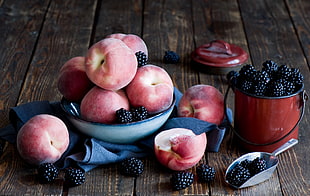 peach and raspberry frtuis, food, fruit, berries, peaches HD wallpaper