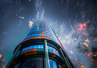 red and blue building, color correction, glasses, reflection, building HD wallpaper