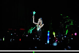 white and green floral decor, Avril Lavigne, concerts, singer, glowing