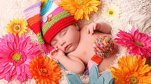 baby's multicolored knit cap, baby, flowers, woolly hat HD wallpaper