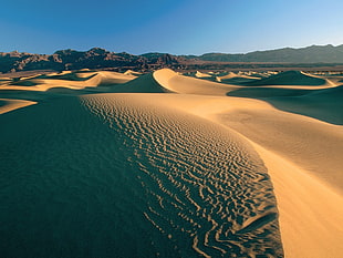 landscape photo of sahara desert