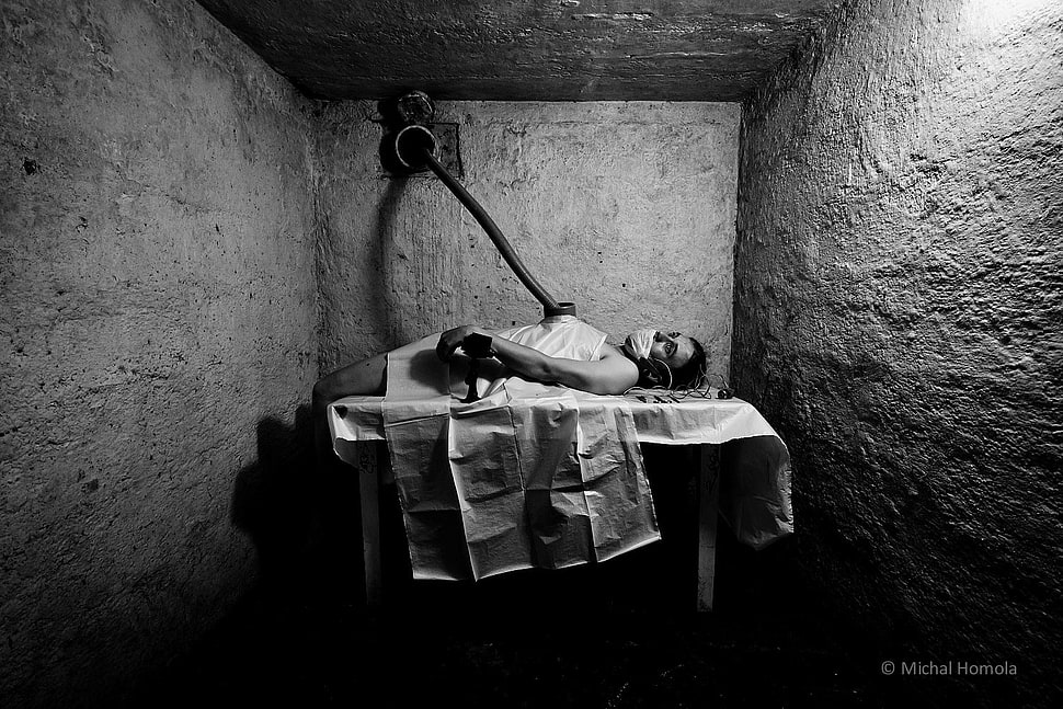 grayscale photo of man lying in bed, Michal Homola, horror, monochrome, 500px HD wallpaper
