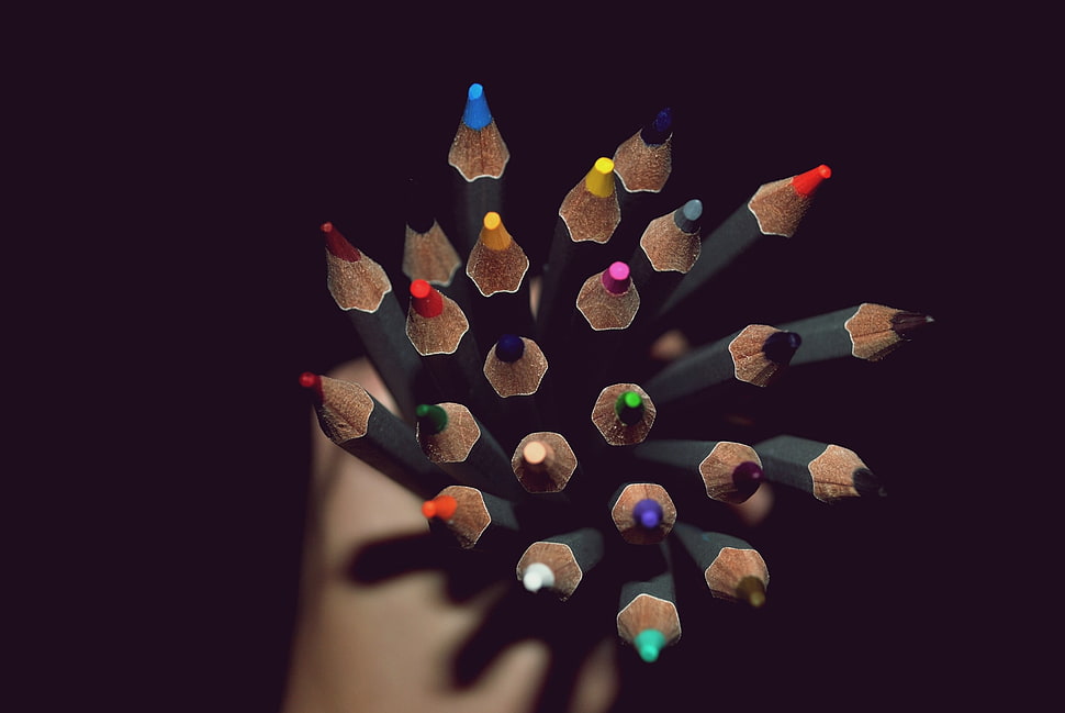 assorted pencils HD wallpaper