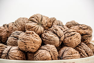 tray of walnut, Walnuts, Shells, Ripe