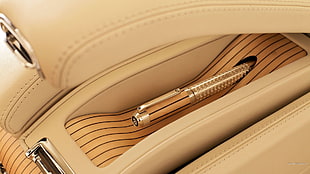 gold recliner chair handlebar, Bentley Mulsanne, car interior, car, Bentley HD wallpaper
