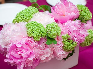 pink and green flowers bouquets