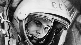grayscale photo of man, people, Yuri Gagarin, astronaut, USSR HD wallpaper