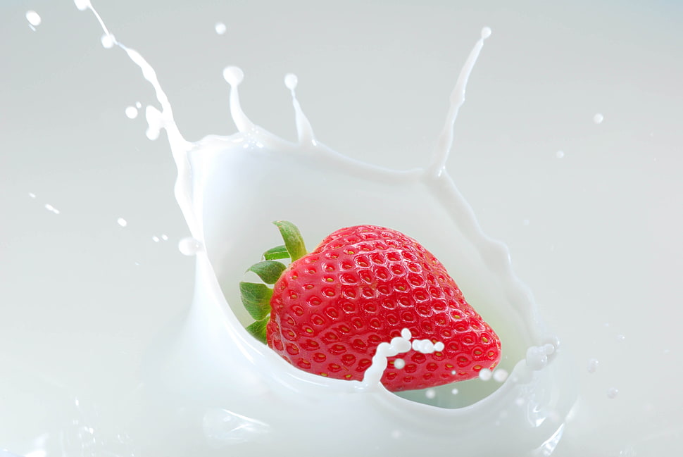 Strawberry on white milk HD wallpaper