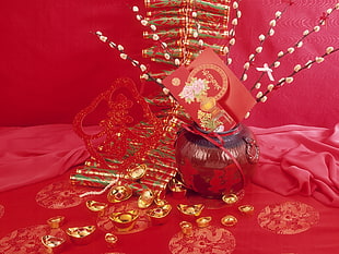 red and gold decor lot