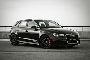 black Audi RS3