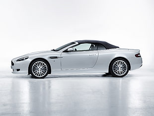 white Aston Martin vanquish HD wallpaper