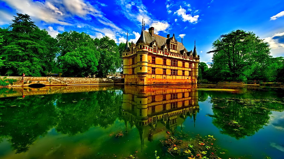 brown concrete building, architecture, castle, water, clouds HD wallpaper