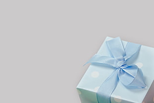 blue and white polka dots print gift box
