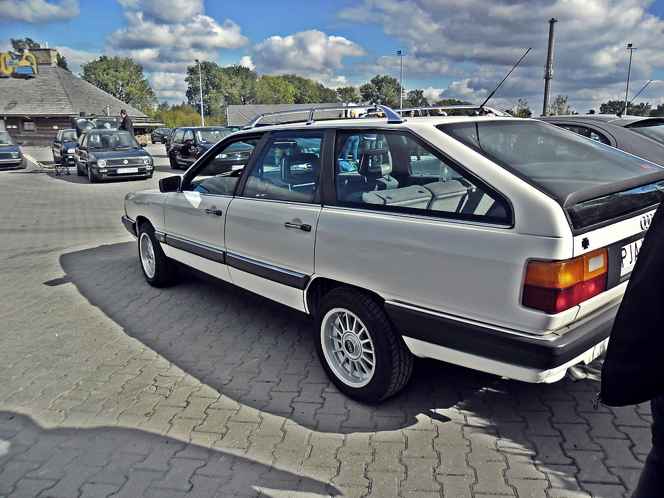 white station wagon, old car, Audi, HDR HD wallpaper