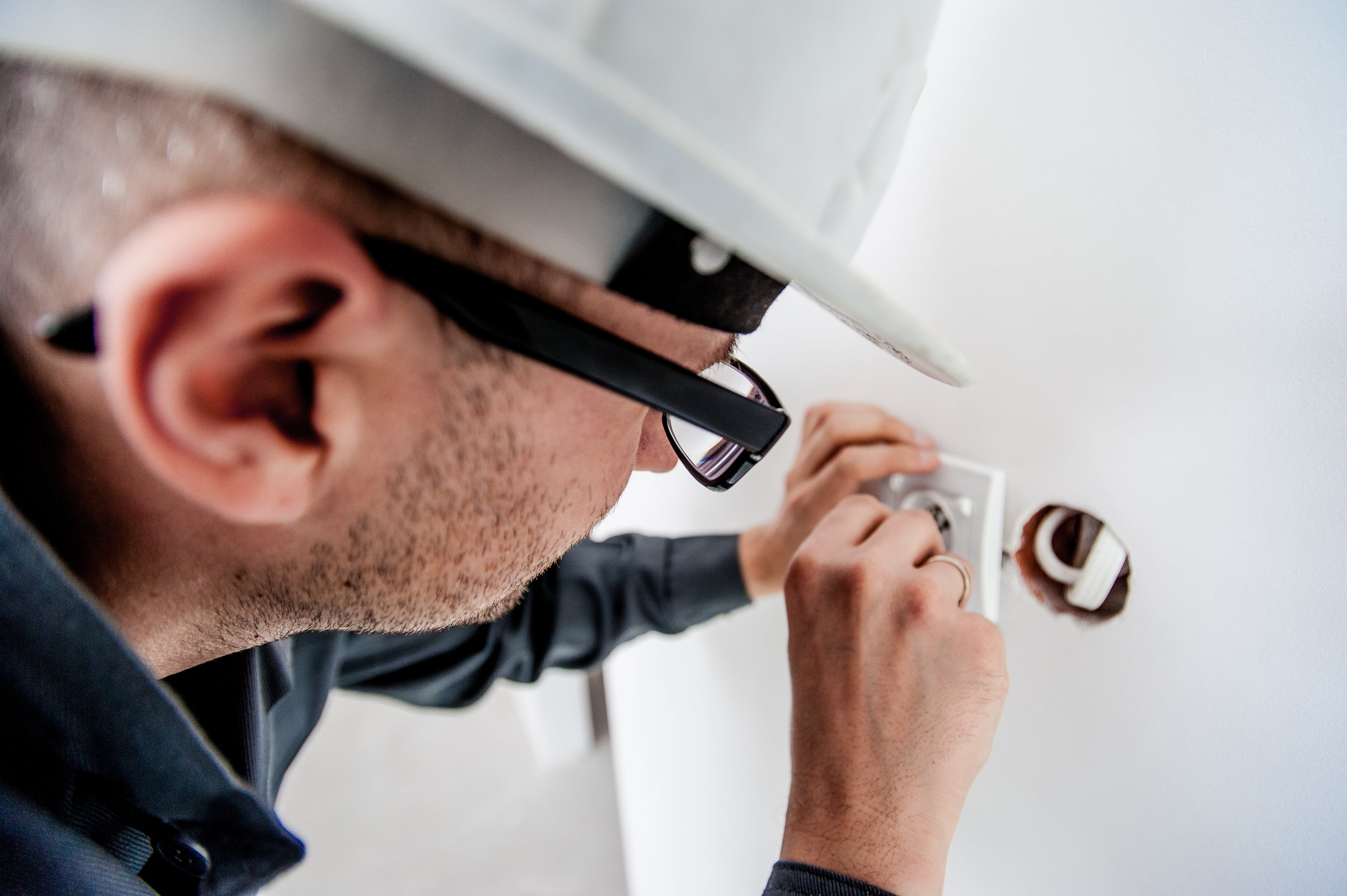 man wearing eyeglasses