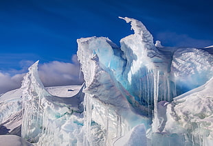 landscape photo of iceberg at daytime