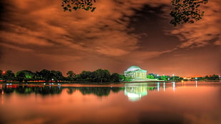 panoramic photography of lake and building HD wallpaper