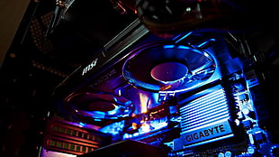 GIGABYTE computer