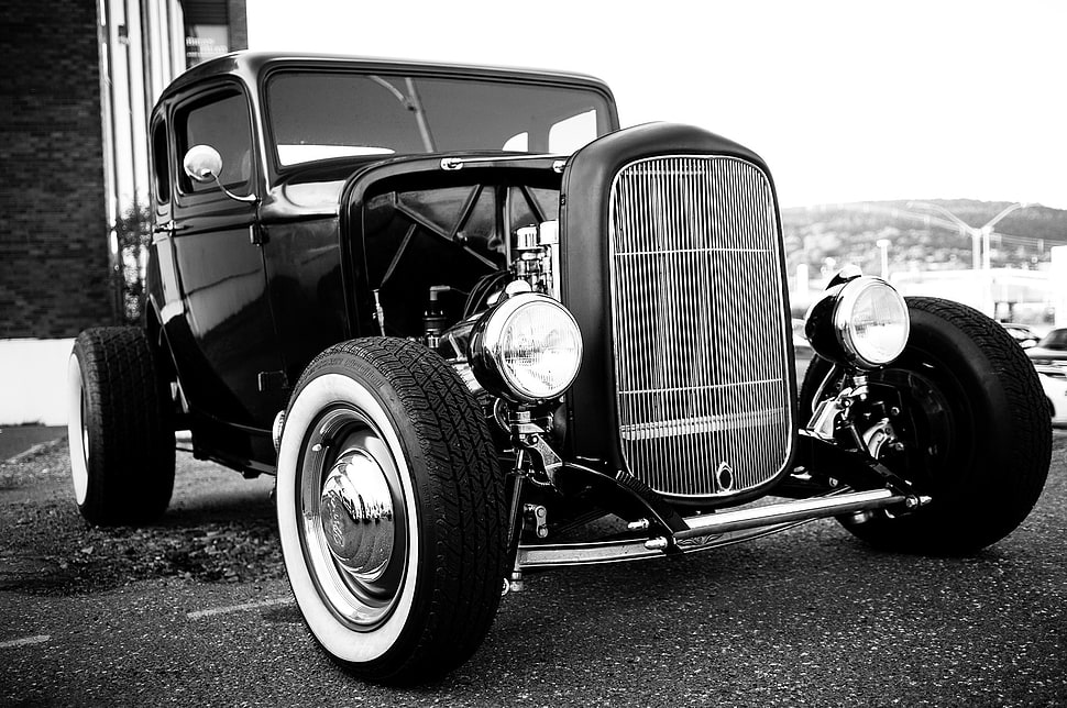 grayscale photo of a classic vehicle HD wallpaper