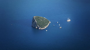 aerial photograph of islet HD wallpaper