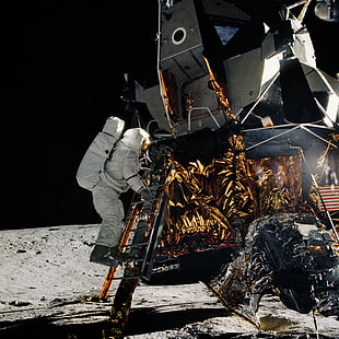 NASA Astronaut on moon, Moon, Apollo, astronaut