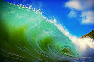 Ocean wave