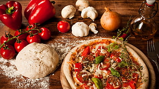 garlic beside onion and bell pepper, pizza, food, vegetables
