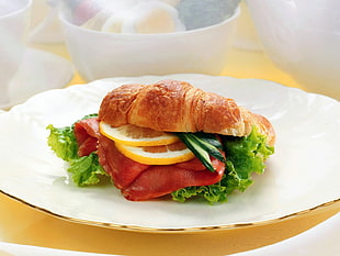 ham with Lettuce crossaint sandwich HD wallpaper
