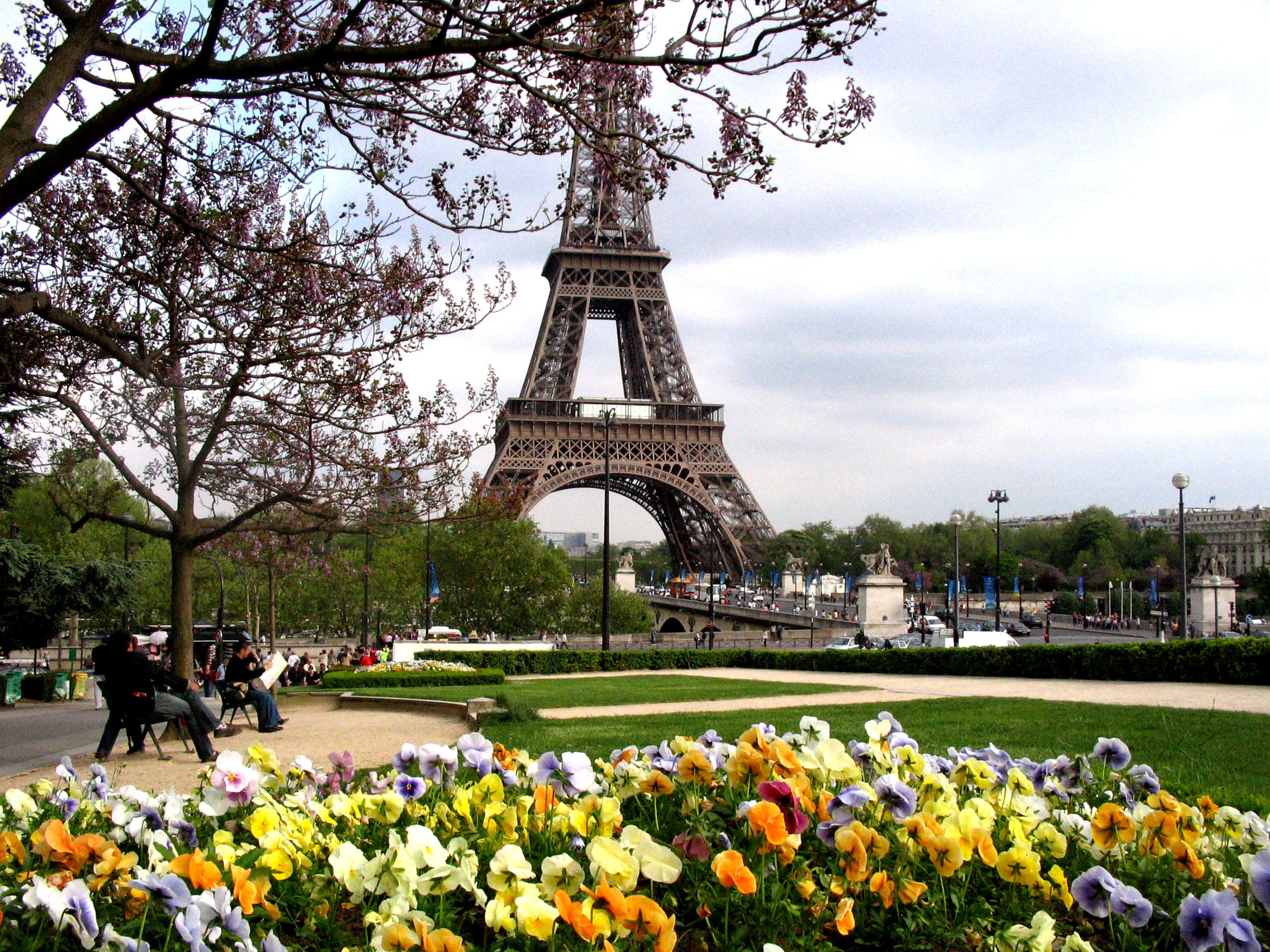 Окрестности парижа. Париж. Франция Париж Эйфелева башня. Эйфелева башня в Париже фото.
