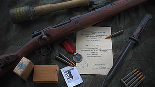 brown and black hunting rifle, gun, Bolt action rifle, mauser, Mauser Kar98k HD wallpaper