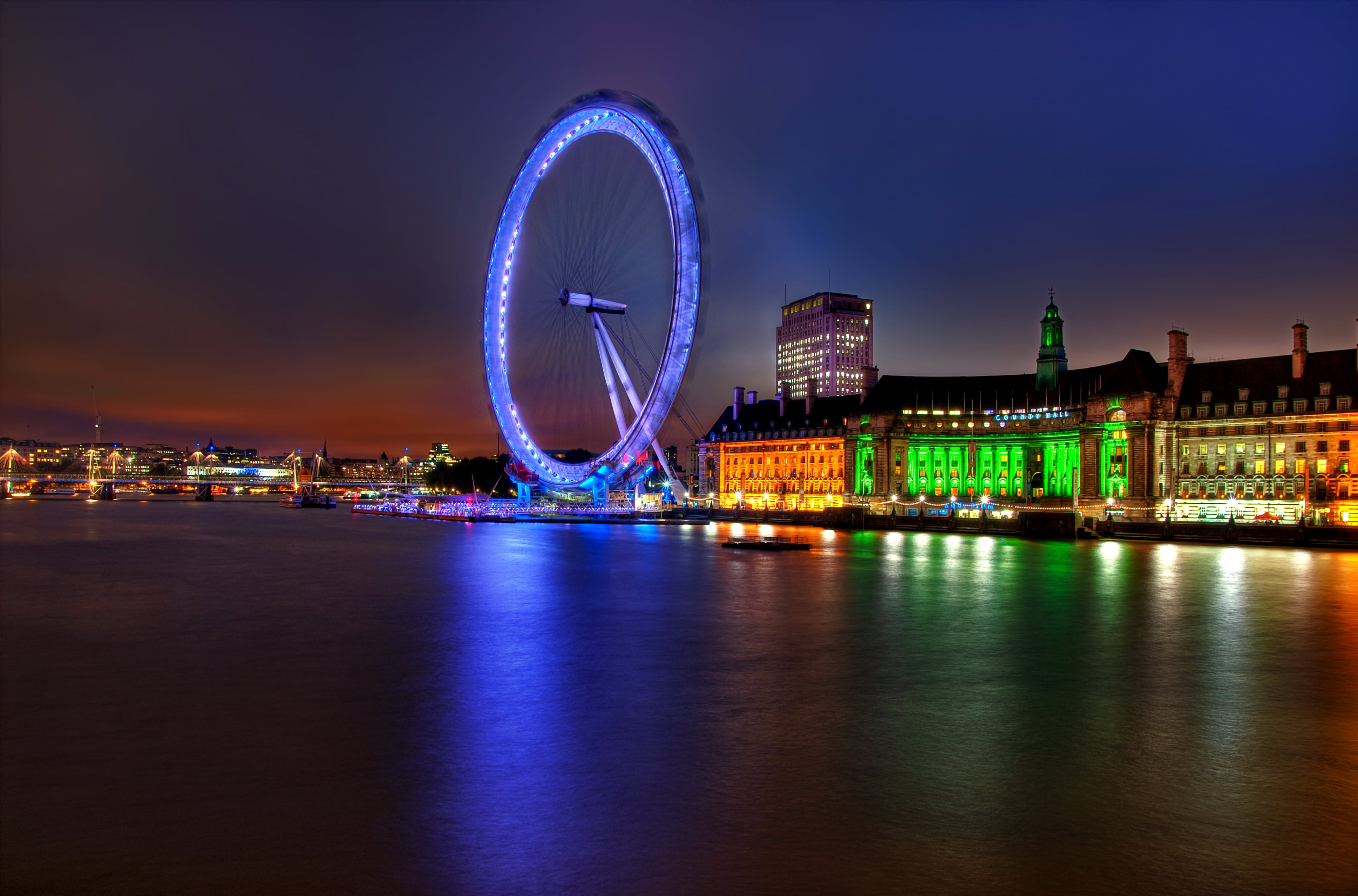 London Eye Lit Up Bright In Night Sky Set of 4 Coasters 