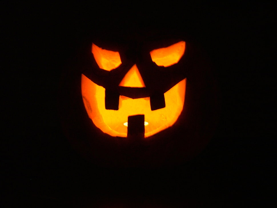 Jack O'Lantern wallpaper with black background HD wallpaper