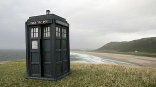 black telephone booth, Doctor Who, TARDIS