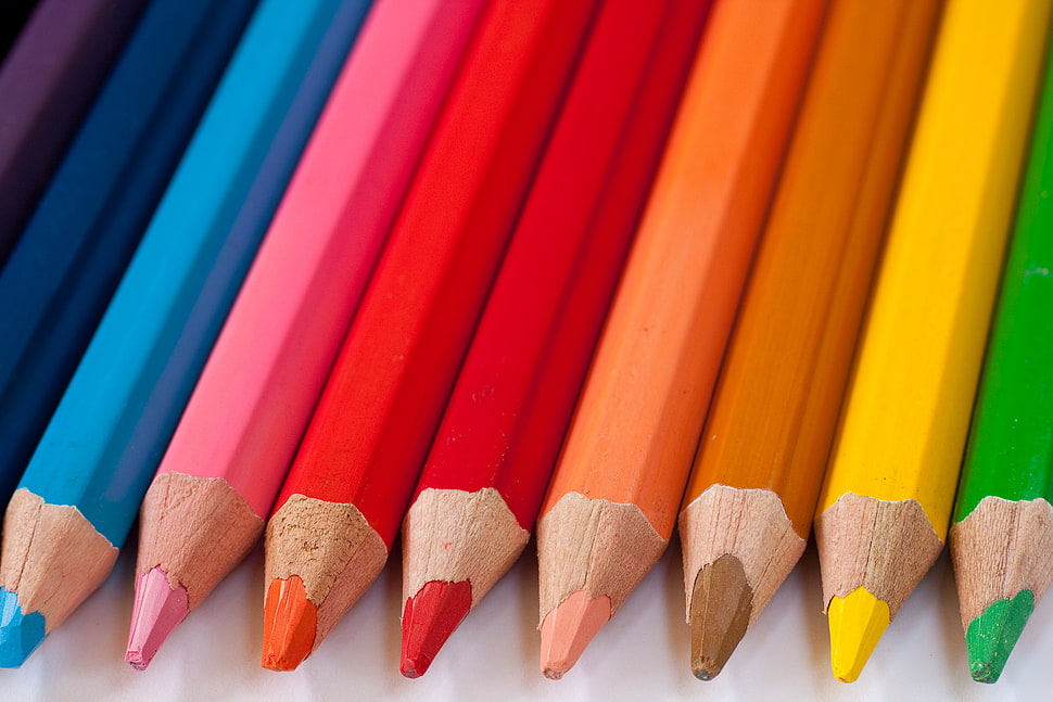 assorted color pencils HD wallpaper