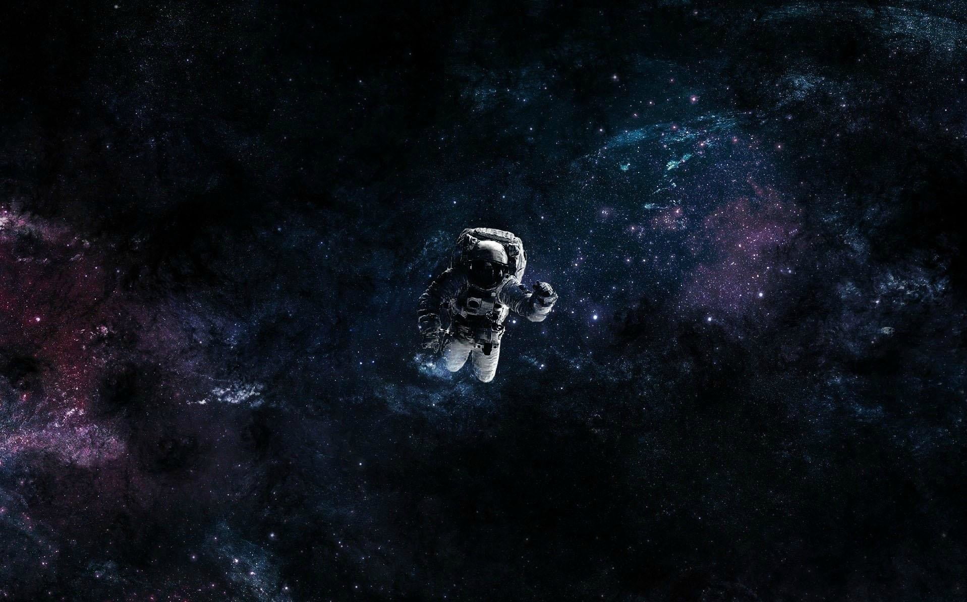 Astronaut In Space Wallpaper Stars Fantasy Art Astronaut Hd Wallpaper Wallpaper Flare