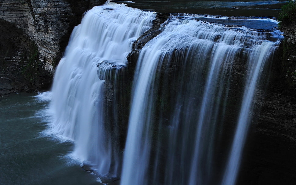 waterfalls during daytime HD wallpaper