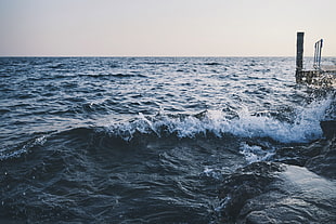 photo of ocean wave