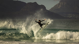 men's white surfboard, surfing HD wallpaper