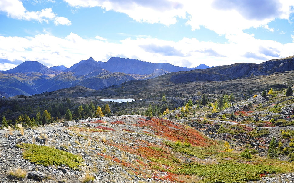 gray mountain with clear sky HD wallpaper