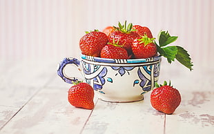 strawberries on teacup HD wallpaper