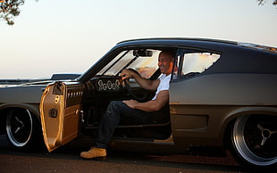 gray and black Dodge Charger, Vin Diesel, car, smiling, men HD wallpaper