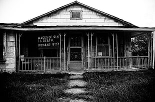 grayscale photo of house, monochrome, abandoned, house