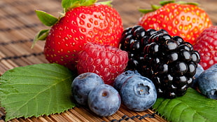 Strawberry, Blueberries, and Raspberry HD wallpaper