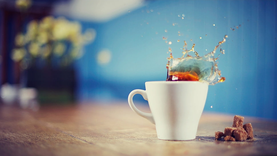 liquid spilling on white ceramic coffee mug HD wallpaper